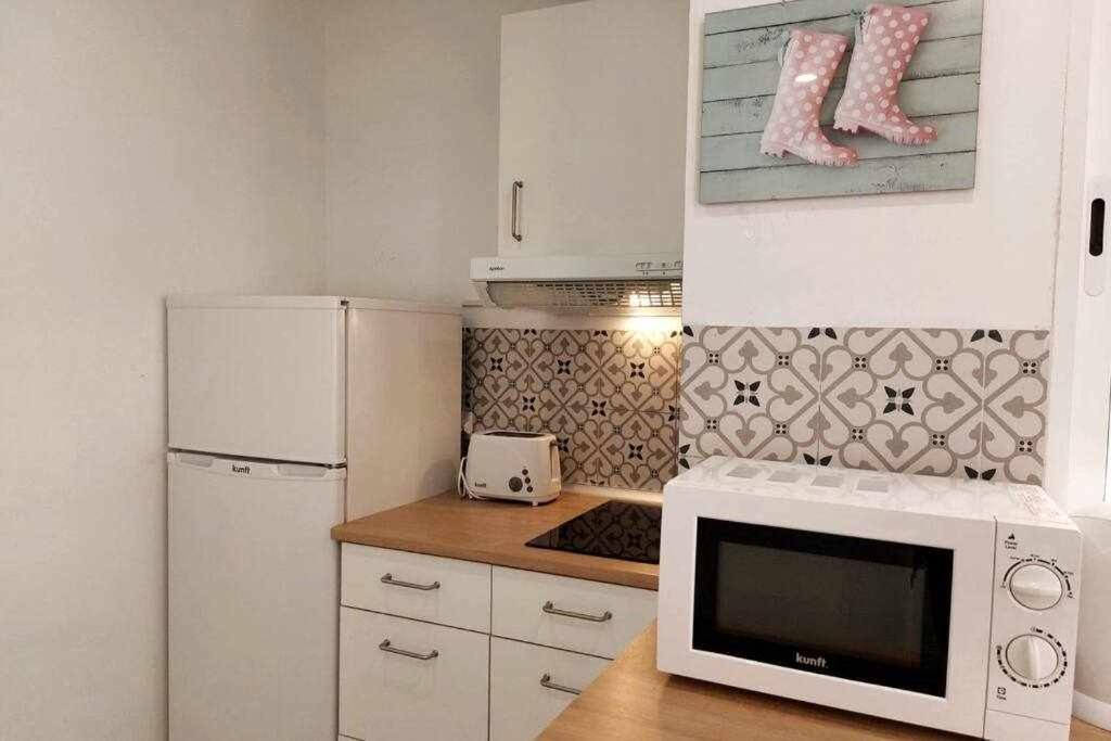Bonito Apartamento En 2º Linea De Playa & Parking Apartment Малага Екстериор снимка