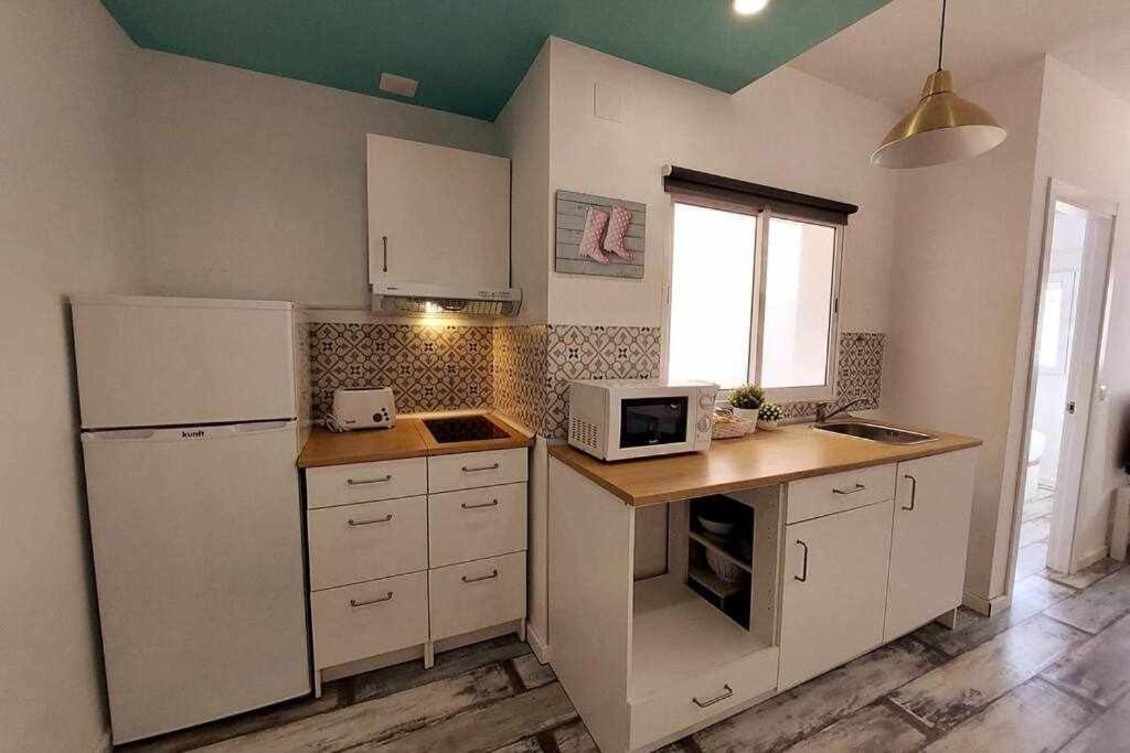 Bonito Apartamento En 2º Linea De Playa & Parking Apartment Малага Екстериор снимка